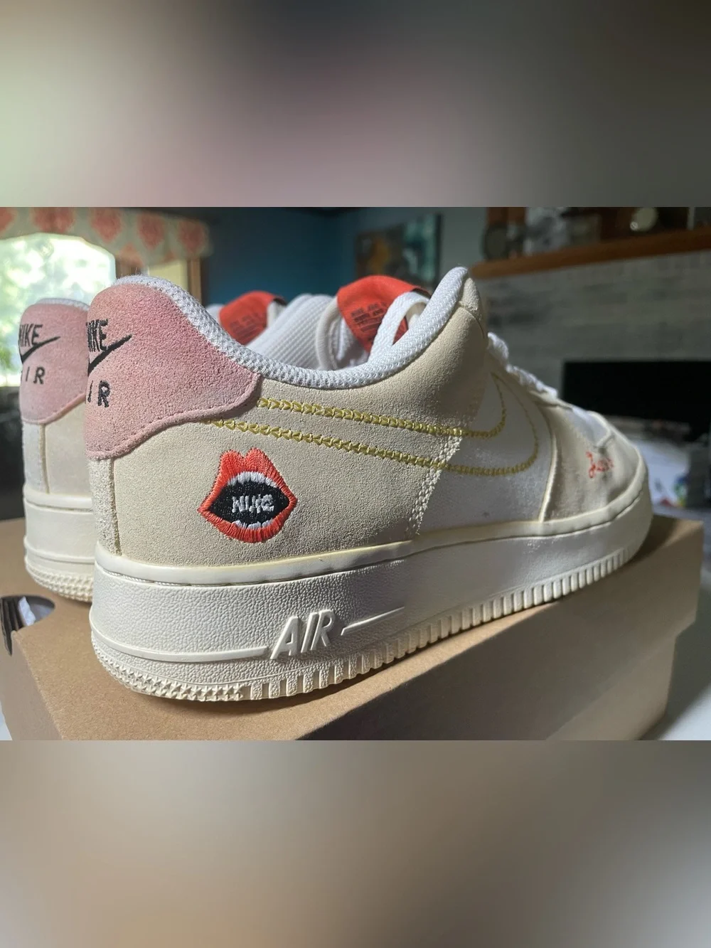 Women's Beige & White Low-Top Sneakers - Casual Comfort